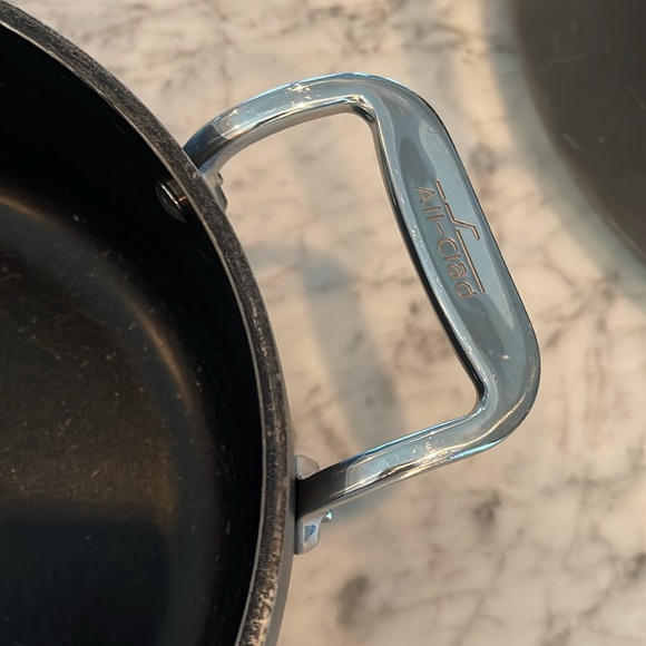 All-clad Pots and Pan - Picture 2 of 14